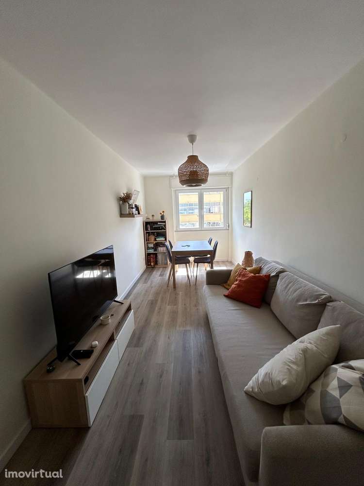 Apartamento T2 remodelado em zona tranquila – Bairro das Pedralvas - Grande imagem: 3/22