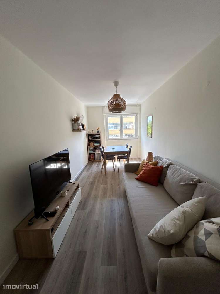 Apartamento T2 remodelado em zona tranquila – Bairro das Pedralvas - Grande imagem: 3/22