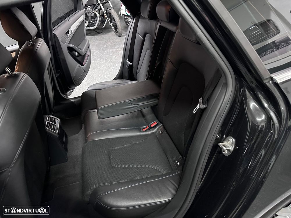 Audi A4 Avant 2.0 TDI S-line - 18