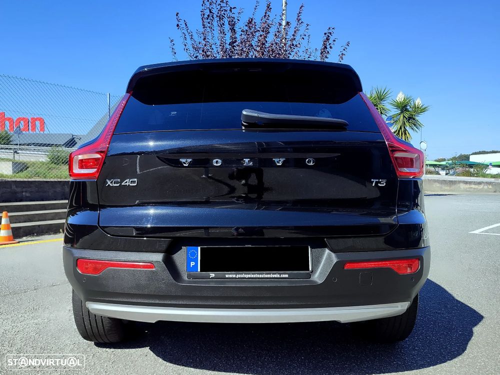 Volvo XC 40 1.5 T3 Momentum Plus Geartronic - 3
