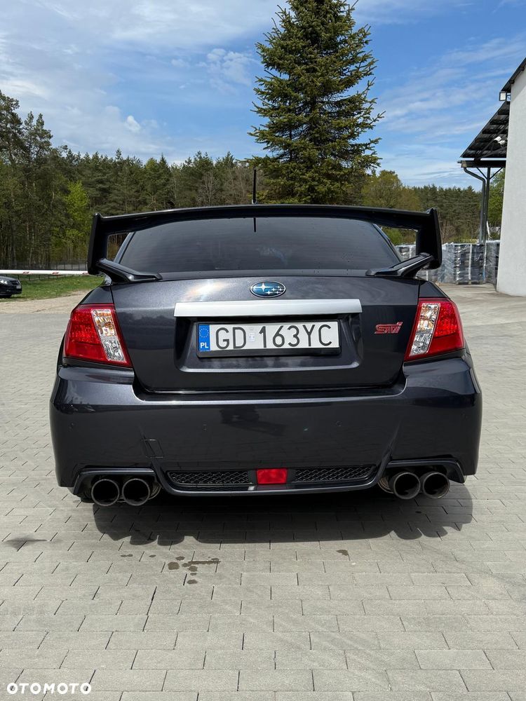 Subaru Impreza STI - 10