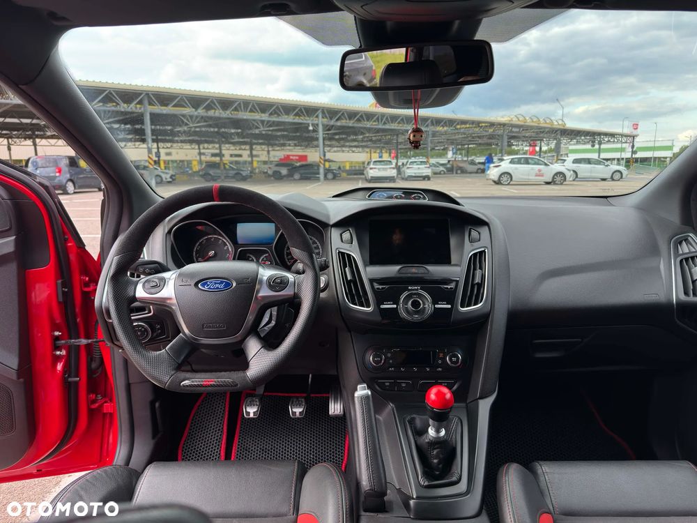 Ford Focus SW 2.0 EcoBoost ST - 15