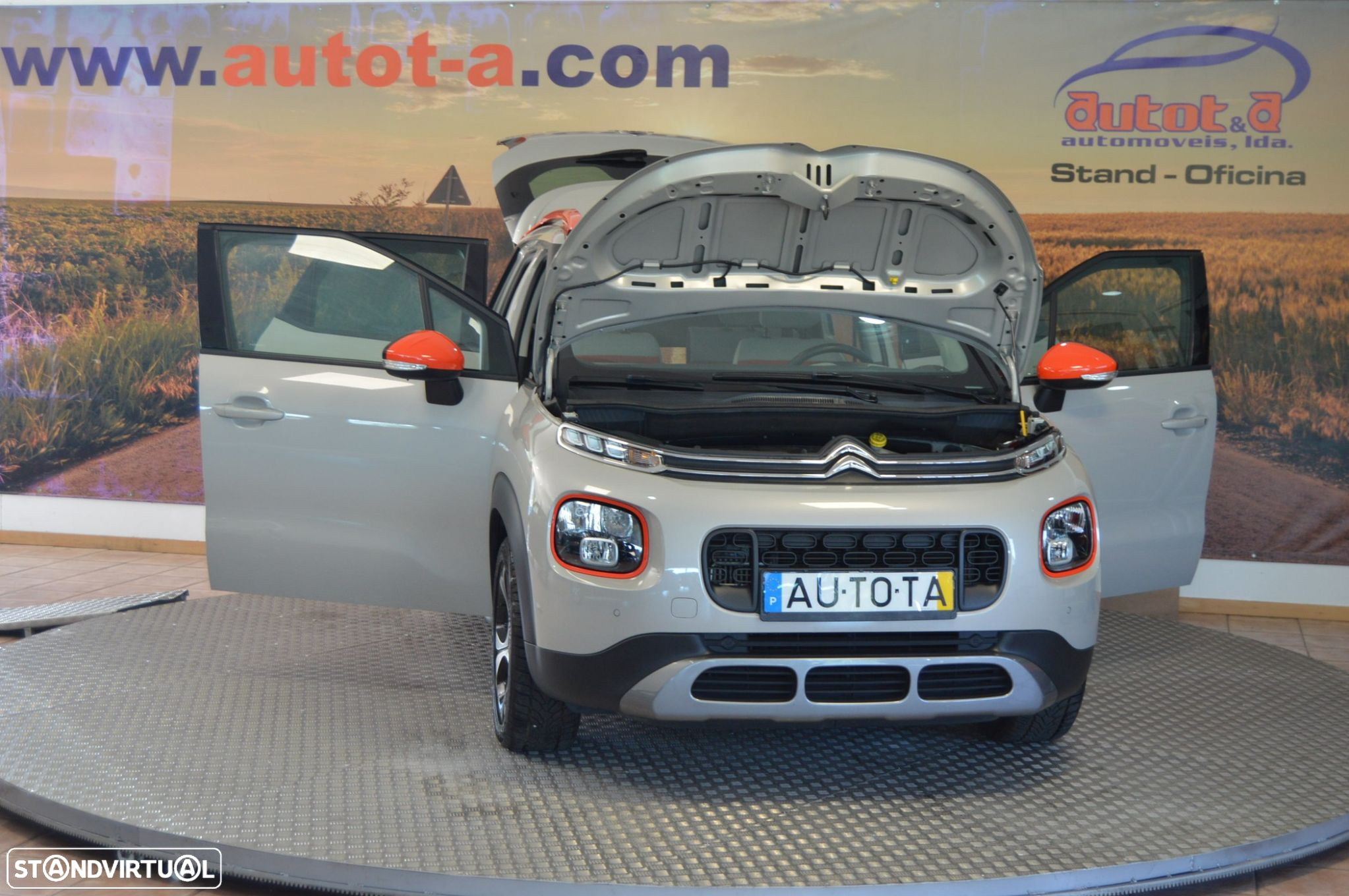 Citroën C3 Aircross 1.2 PureTech Shine - 16