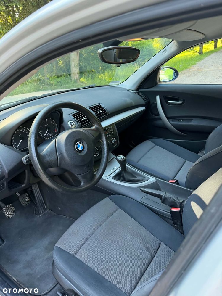BMW Seria 1 116i - 13