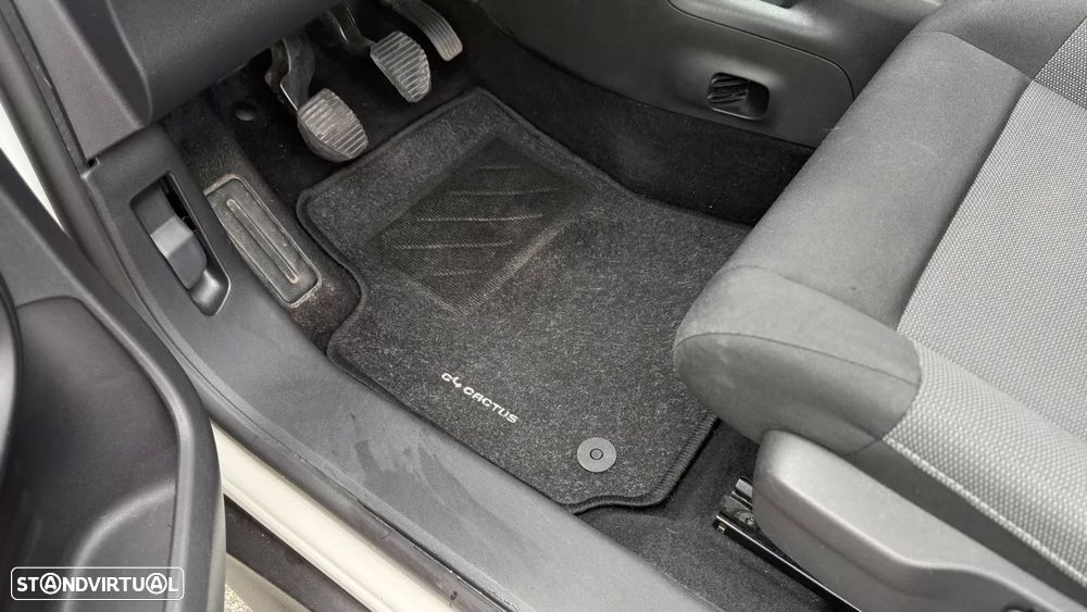 Citroën C4 Cactus 1.2 PureTech Feel — fotografia 16