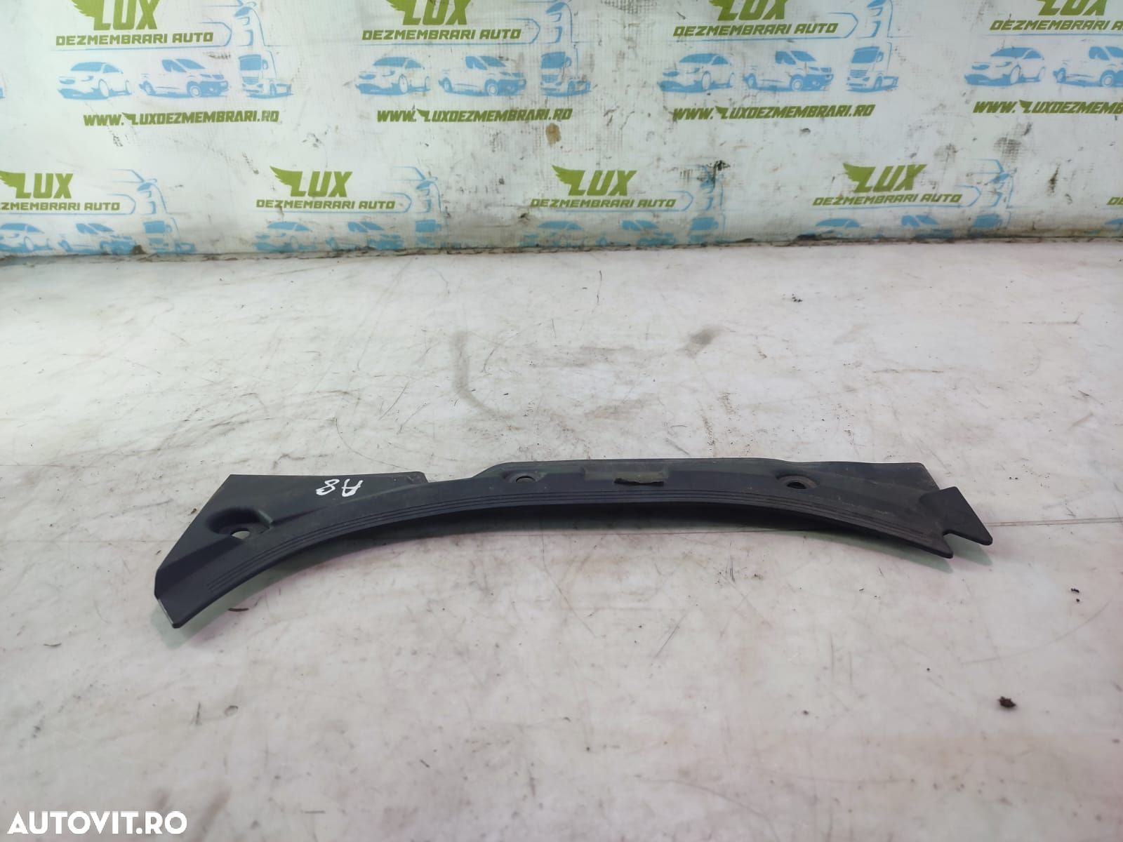 Ornament 4H0823745 Audi A8 D4/4H [2010 - 2014] 4.2 tdi CDSB - 1
