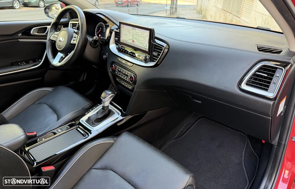 Kia Ceed SW 1.6 CRDi DCT Platinum Edition - 22