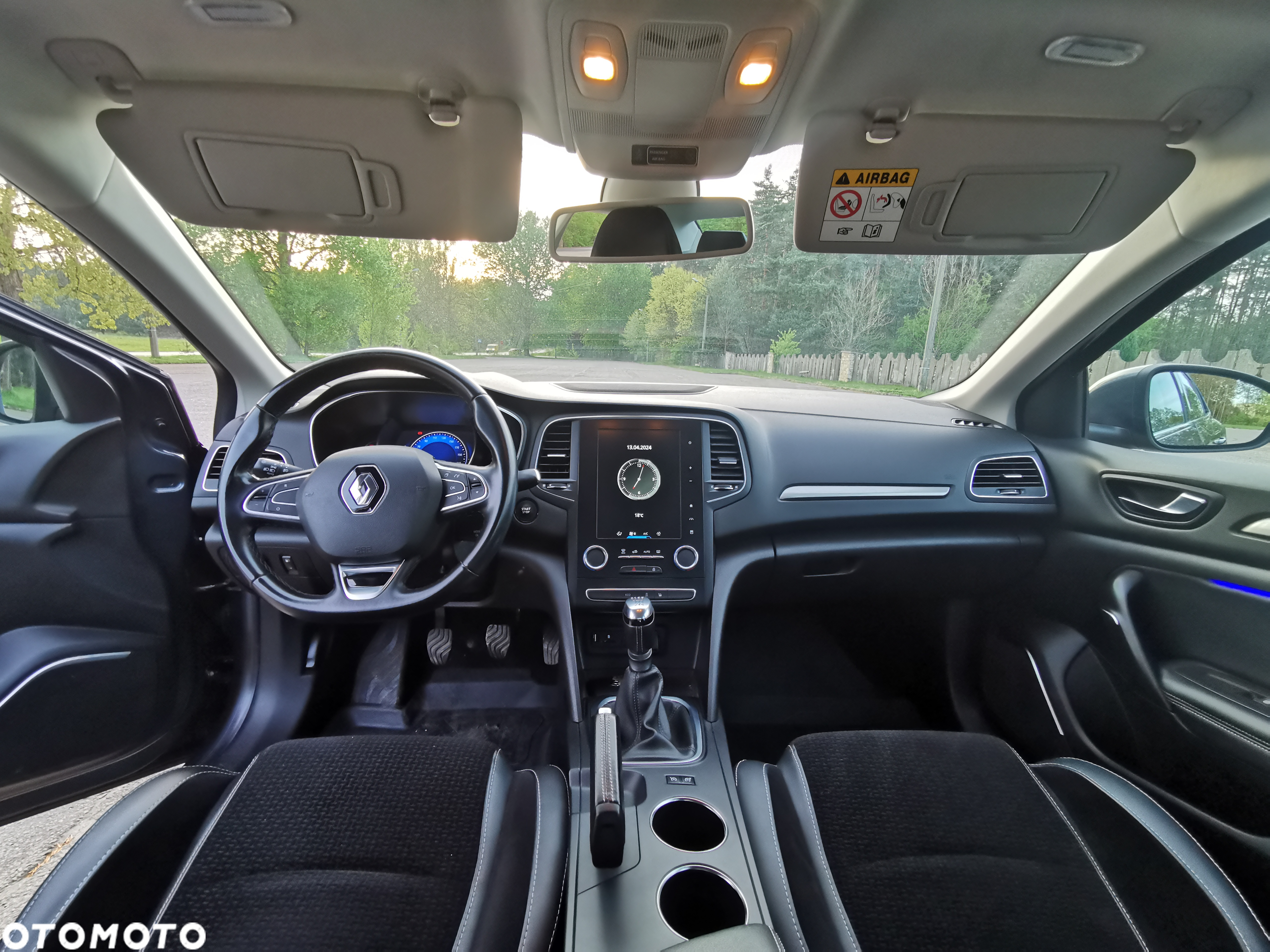 Renault Megane 1.5 Blue dCi Intens - 12