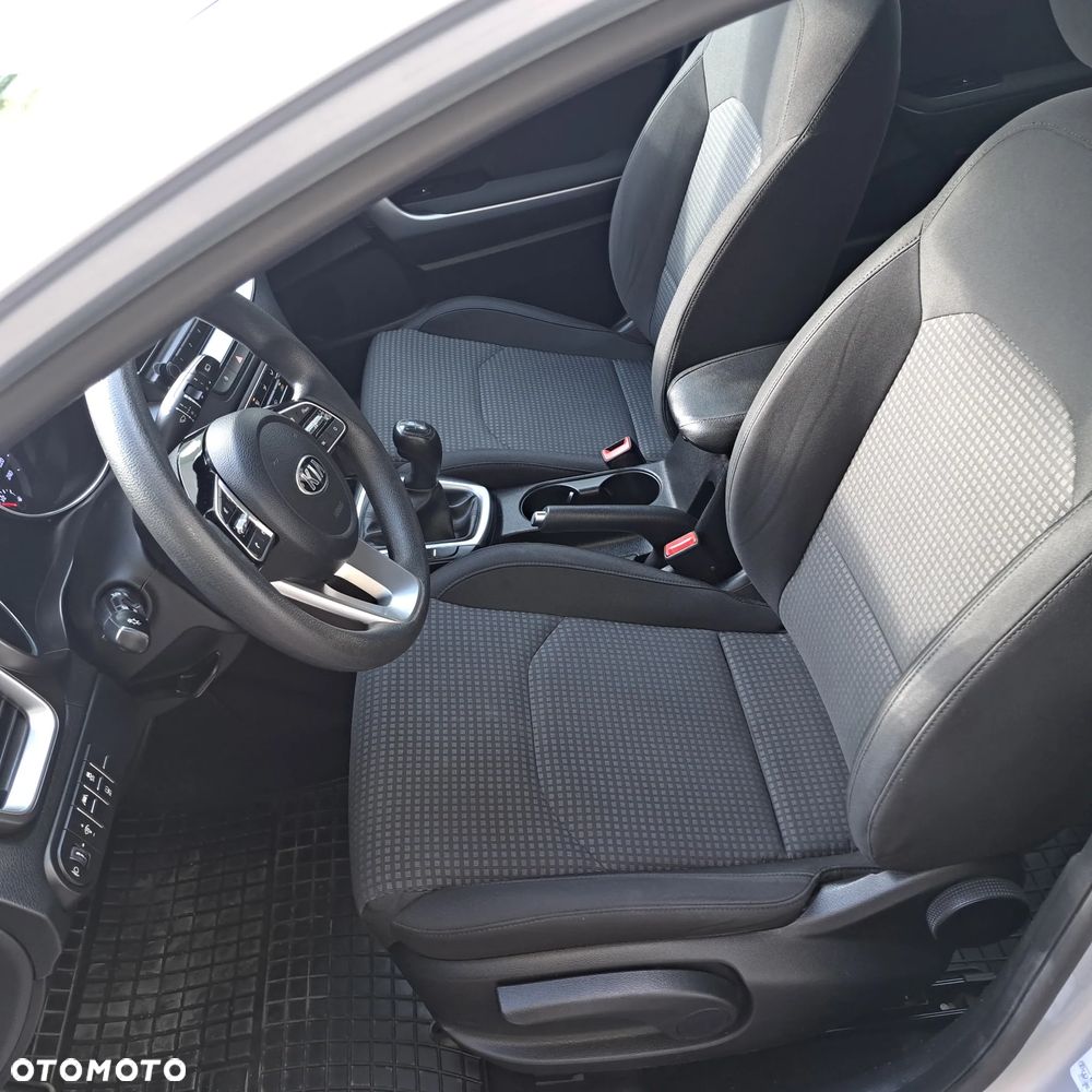 Kia Ceed 1.6 CRDi SCR M - 26