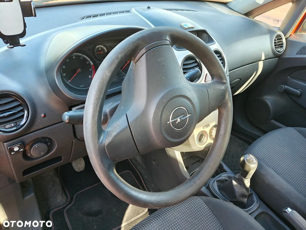 Opel Corsa - 12