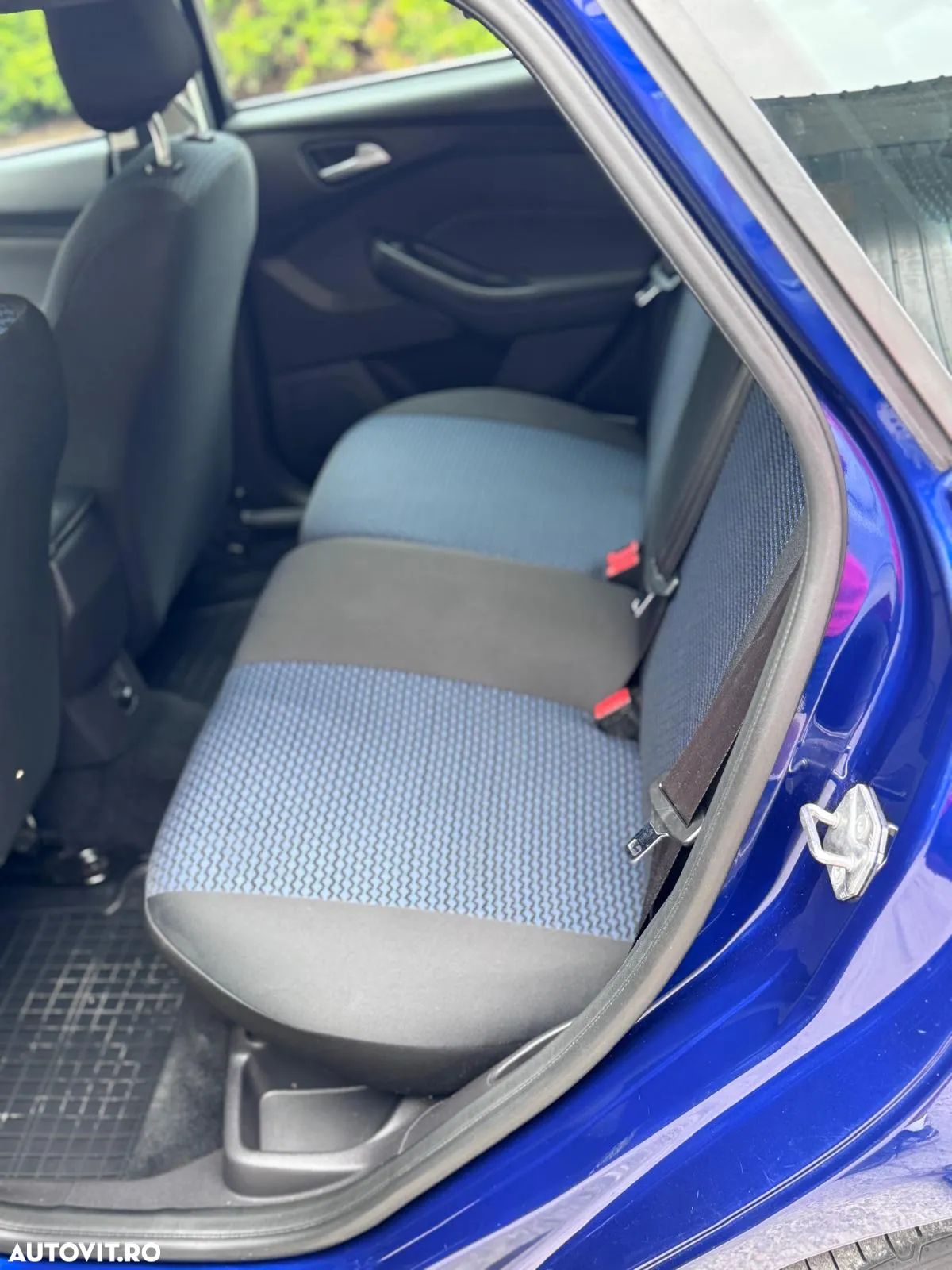 Ford Focus 1.6 TDCI DPF Titanium - 8