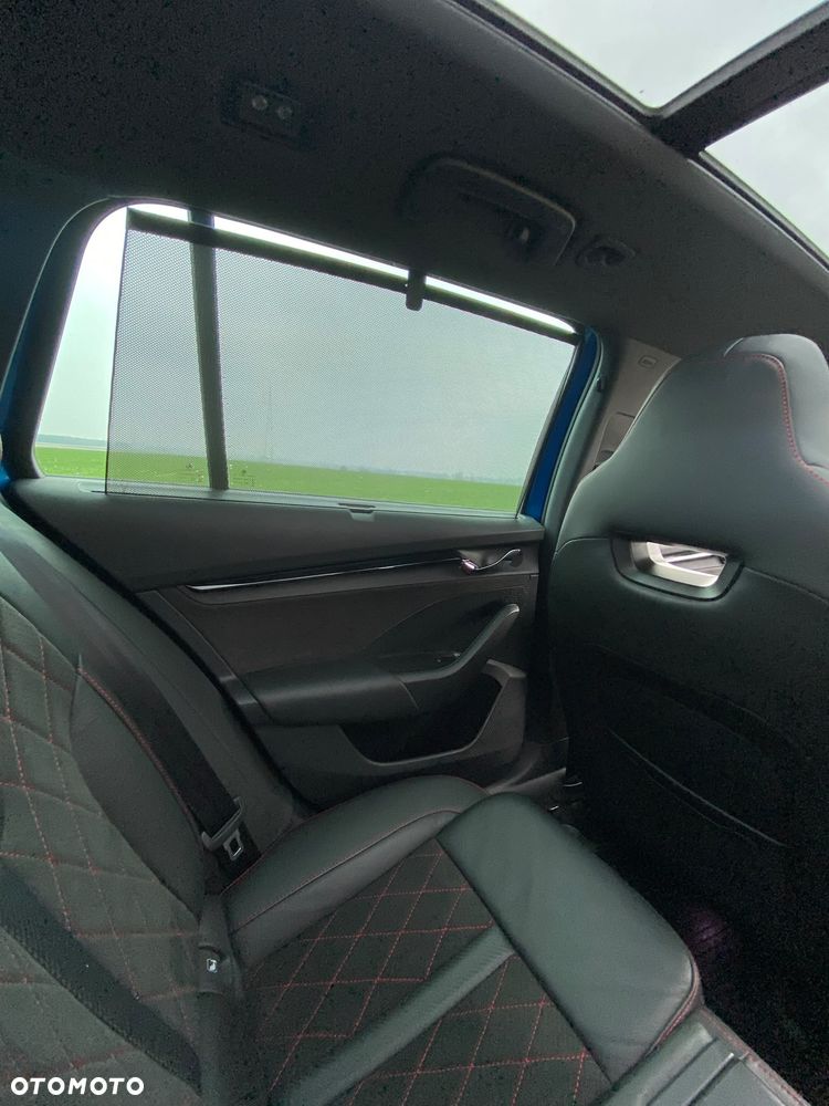 Skoda Octavia 2.0 TDI RS DSG - 18