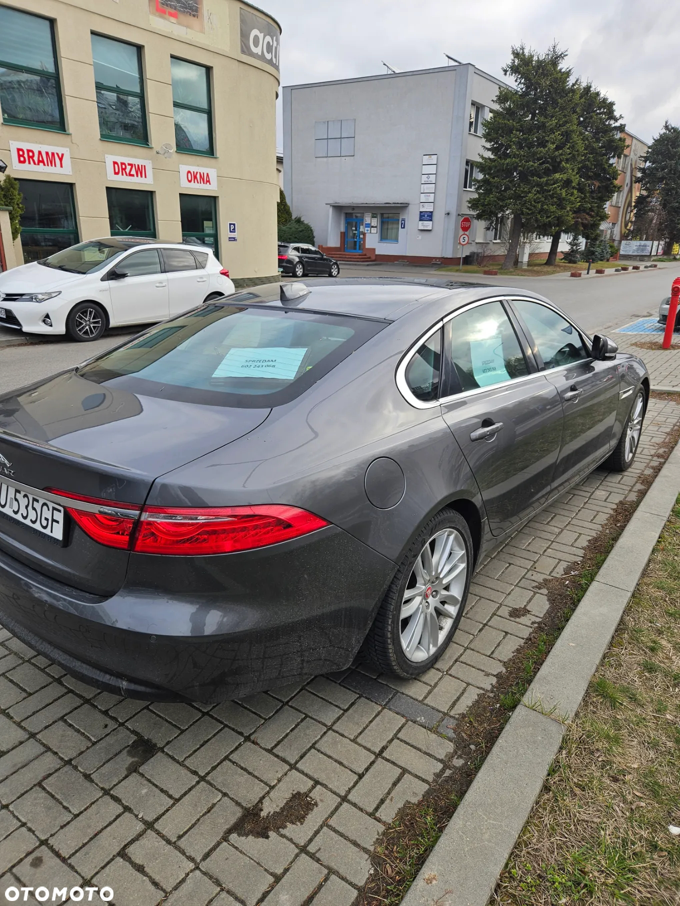 Jaguar XF 2.0 i4D Prestige - 4