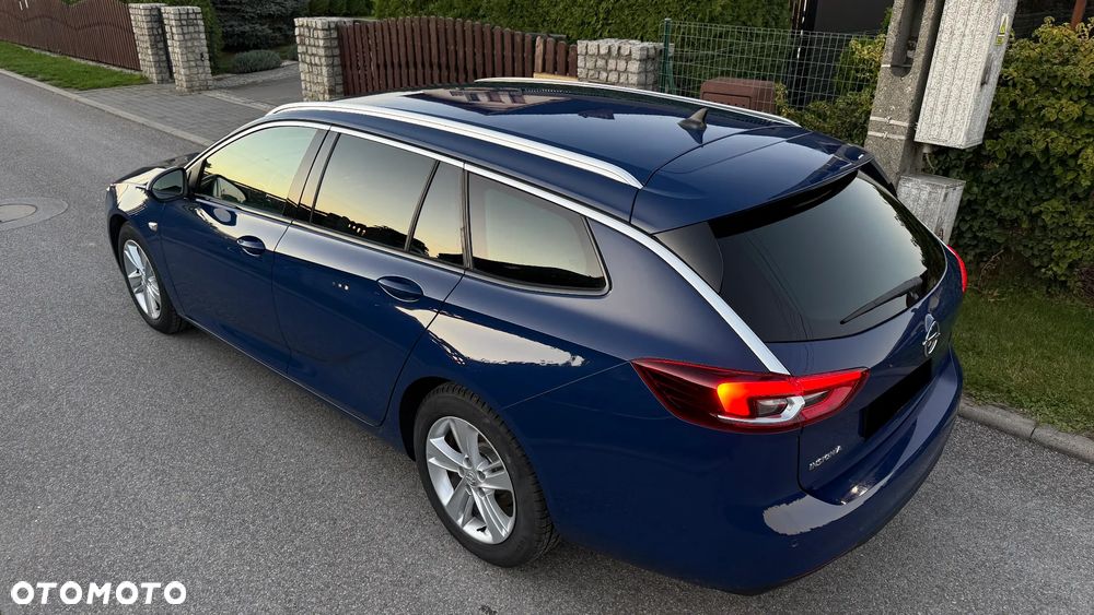 Opel Insignia - 22