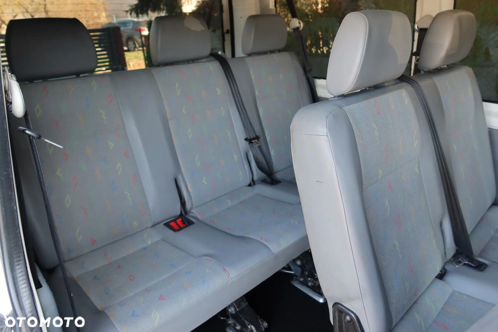 Volkswagen Transporter - 18