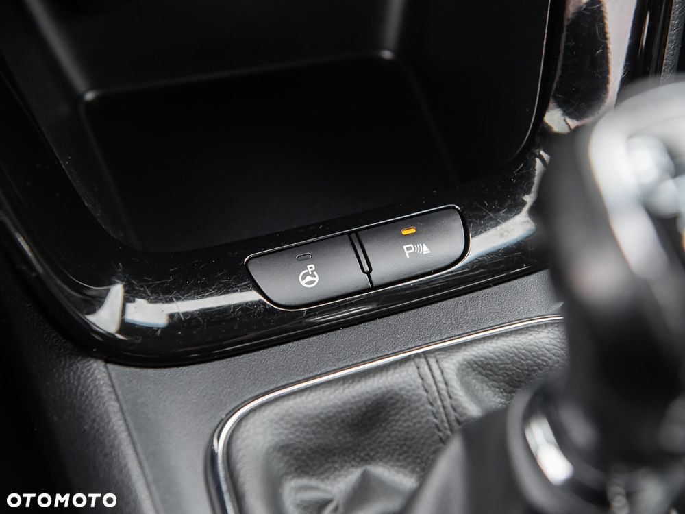 Kia Ceed 1.6 GDI Business Line - 27