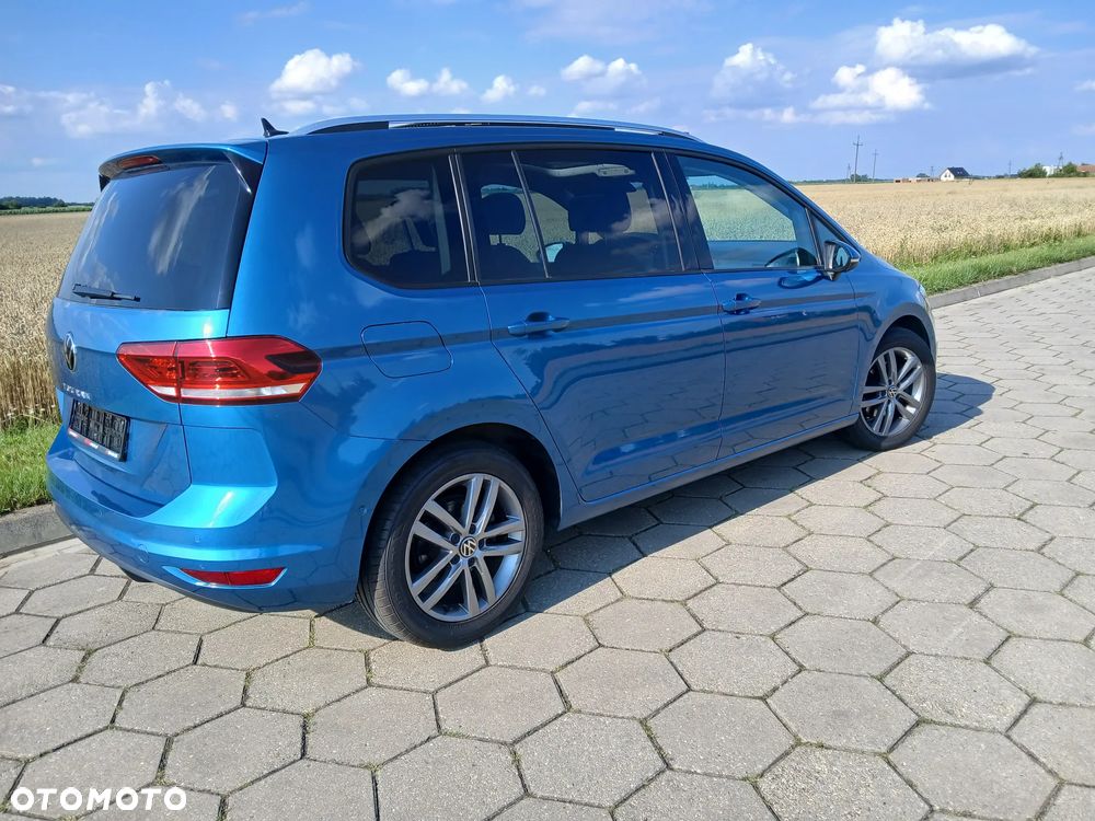 Volkswagen Touran 2.0 TDI SCR Comfortline - 10