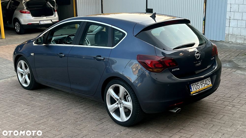 Opel Astra IV 1.6 T Sport - 3
