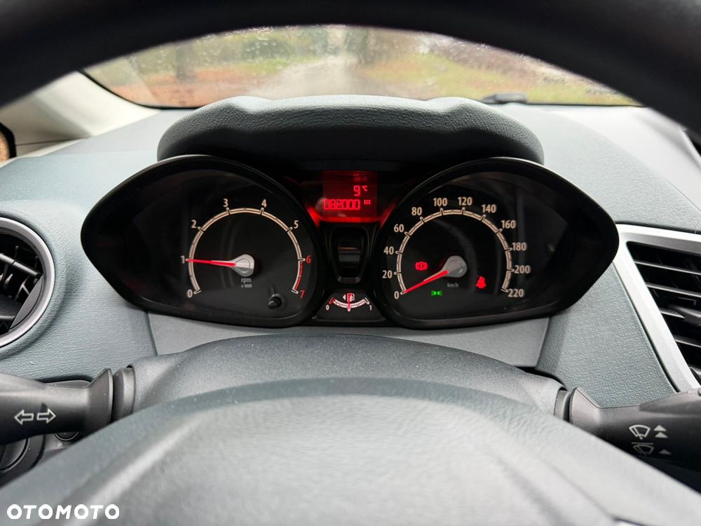 Ford Fiesta 1.25 Champions Edition - 6