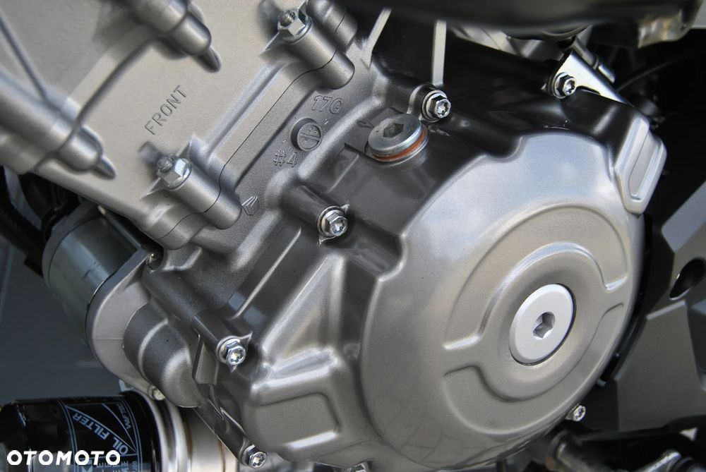 Suzuki DL - 23