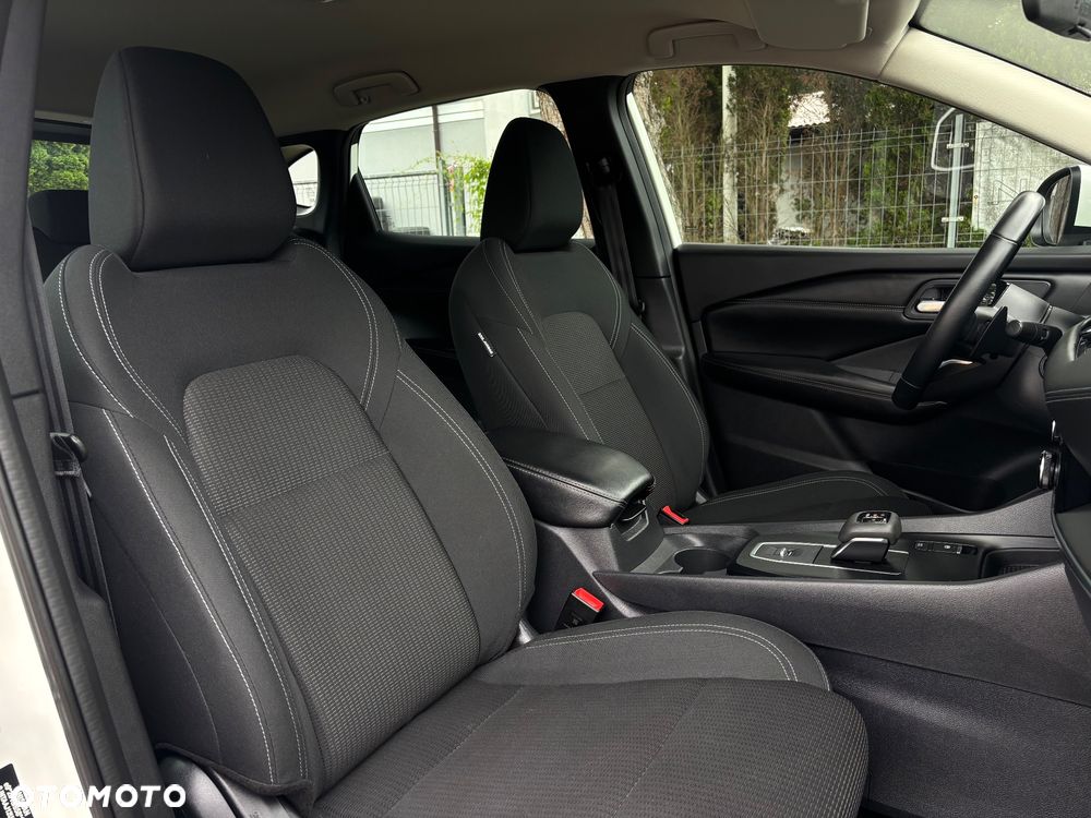 Nissan Qashqai 1.3 DIG-T MHEV Xtronic N-Connecta - 24