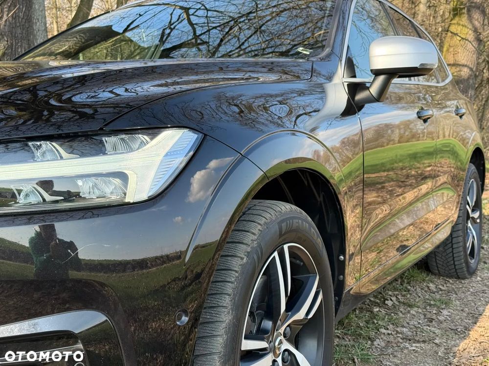 Volvo XC 60 D4 R-Design - 2