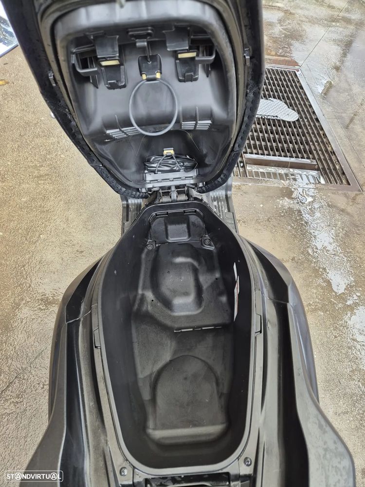 Honda PCX125 Standard - 10