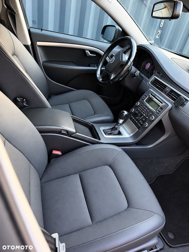 Volvo V70 - 4