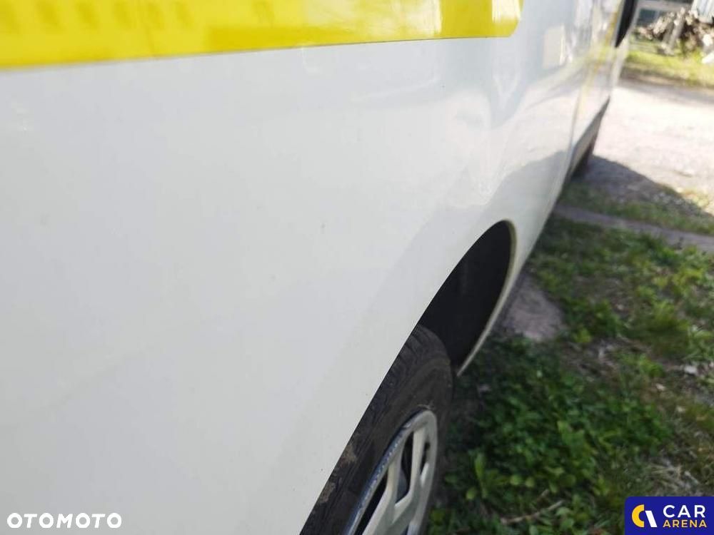 Kia Ceed - 8