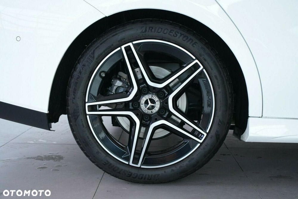 Mercedes-Benz CLA 200 Progressive 7G-DCT - 28
