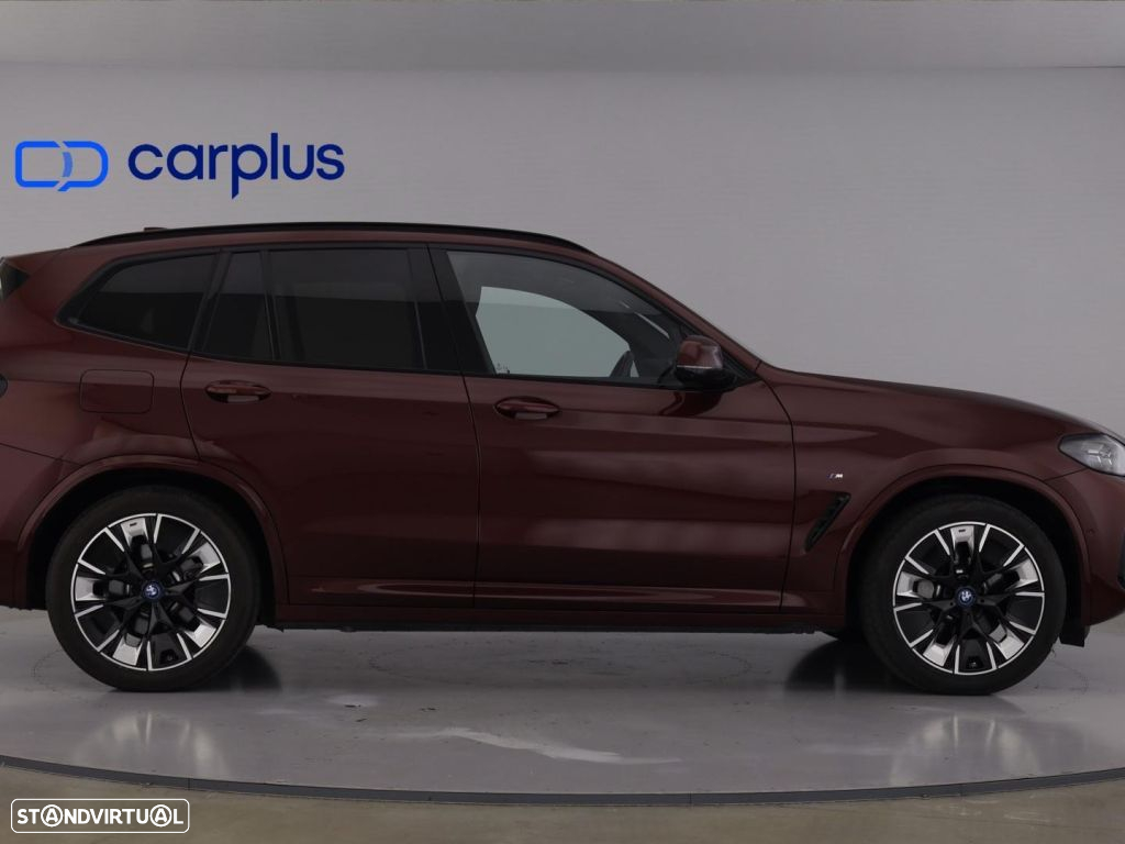BMW iX3 M Sport Impressive - 8