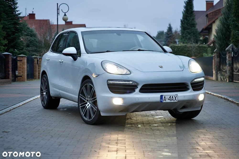 Porsche Cayenne Standard - 1