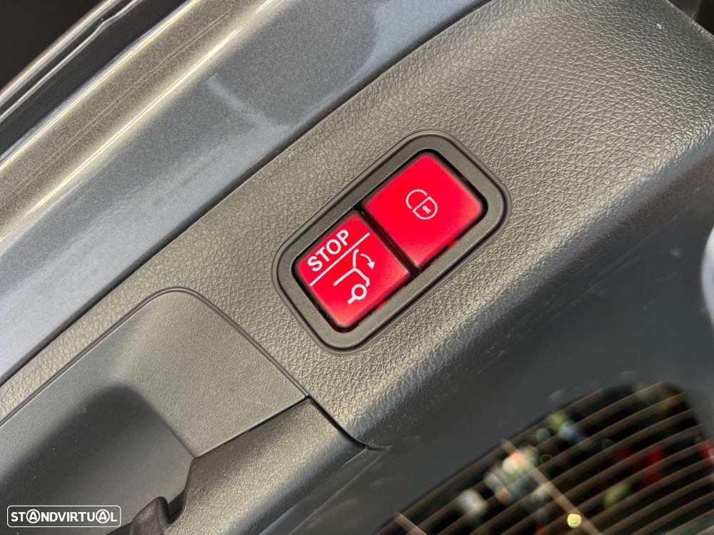 Mercedes-Benz GLA 180 d - 50