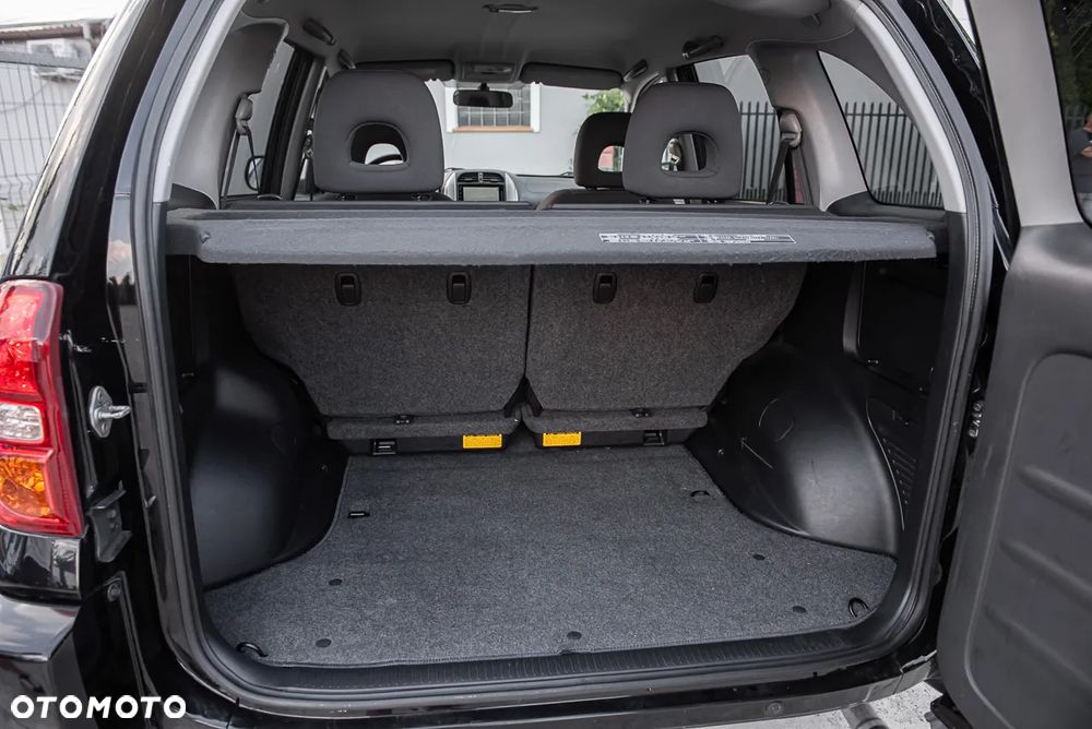 Toyota RAV4 - 22