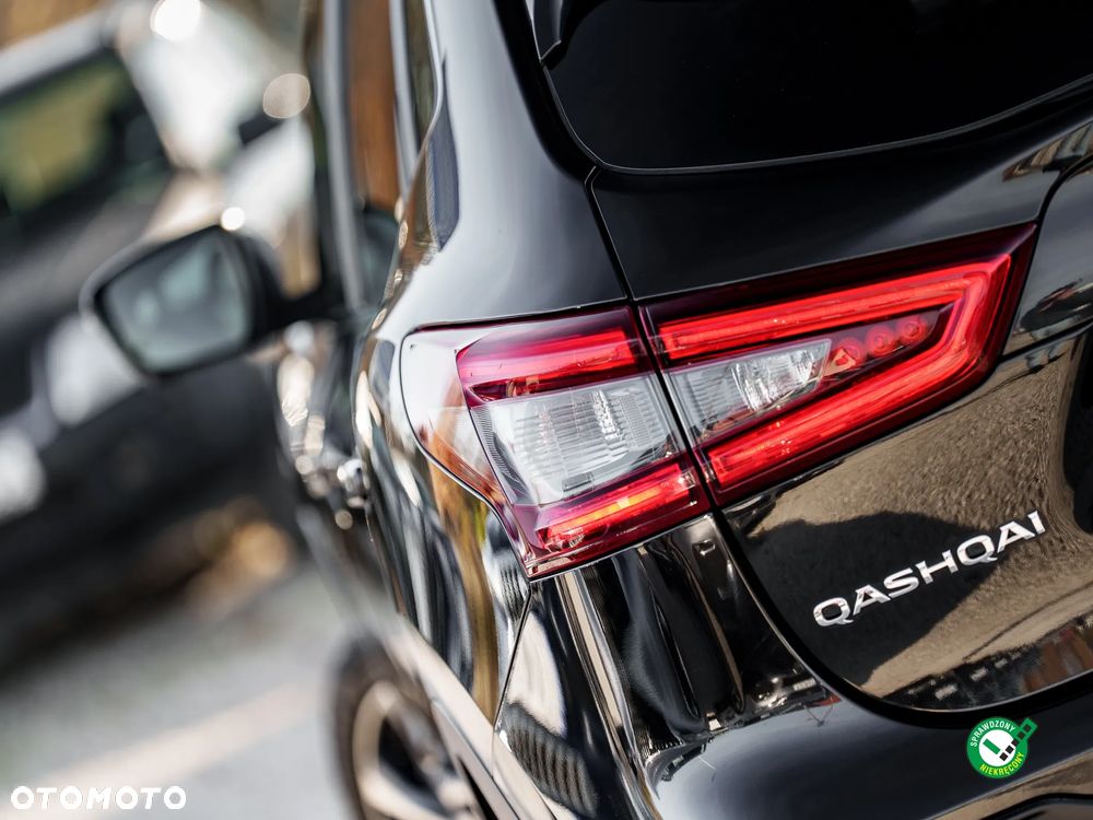 Nissan Qashqai 1.2 DIG-T N-Connecta EU6 - 10