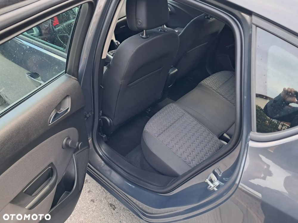 Opel Astra 1.4 Turbo Design Edition - 20