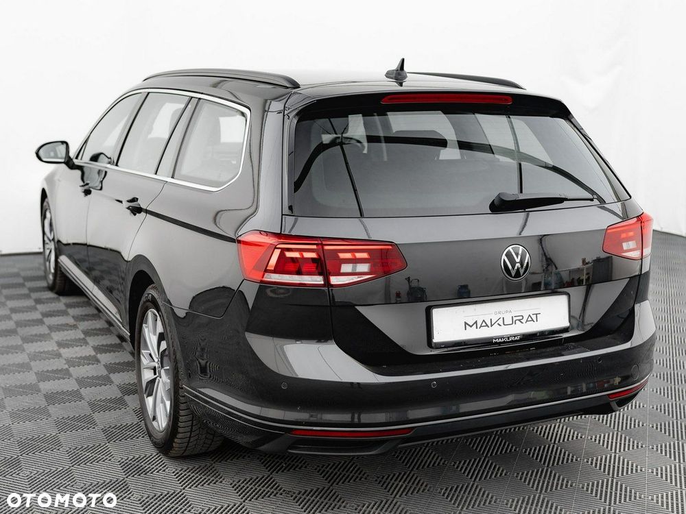 Volkswagen Passat - 5