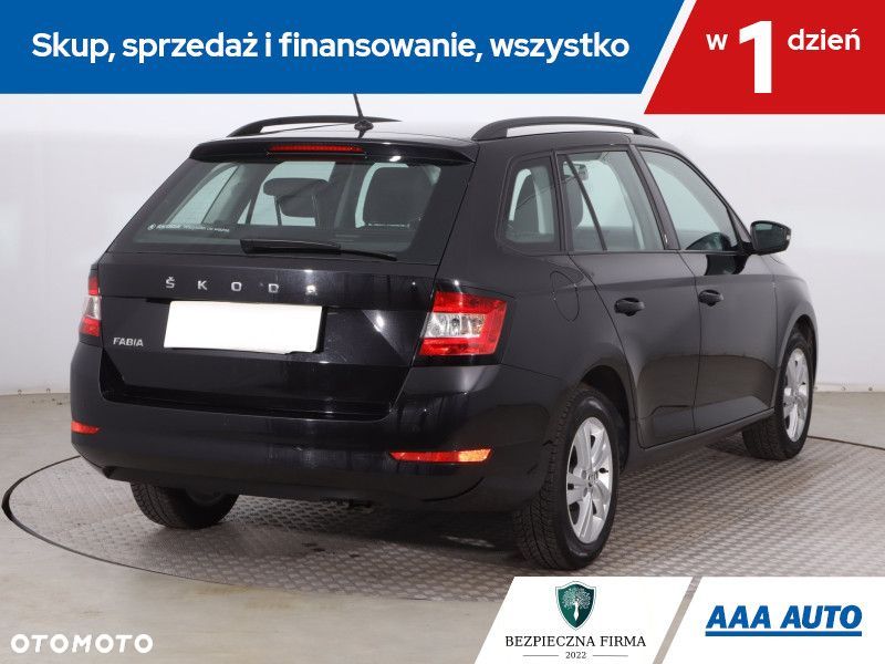 Skoda Fabia - 7