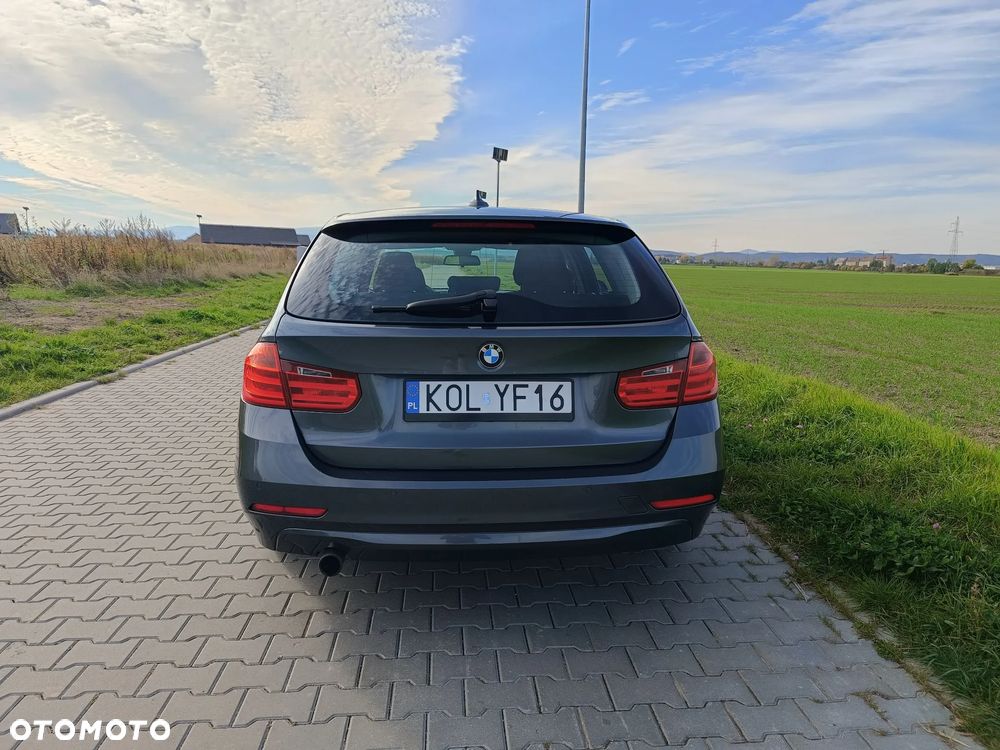 BMW Seria 3 320d - 5