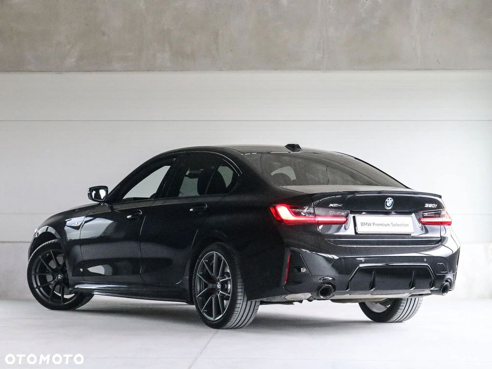 BMW Seria 3 320i xDrive M Sport - 10