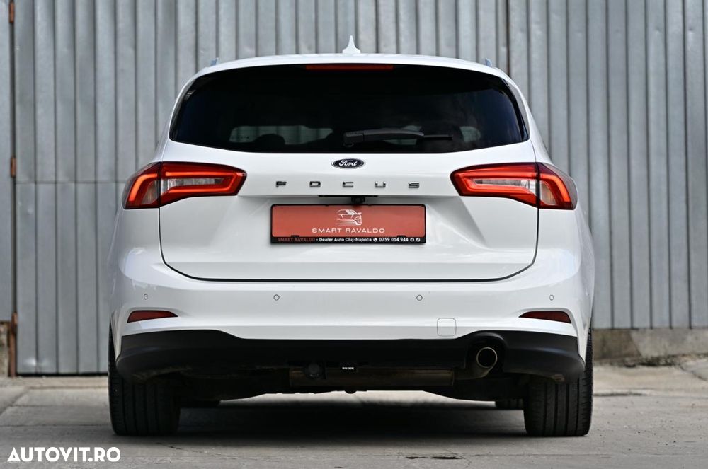 Ford Focus 2.0 TDCI DPF Start-Stopp-System Aut. Titanium - 4