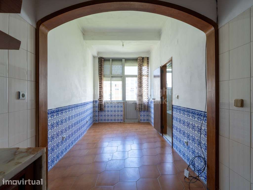 Prédio com projeto aprovado para 10 apartamentos em Benfica - Grande imagem: 5/50
