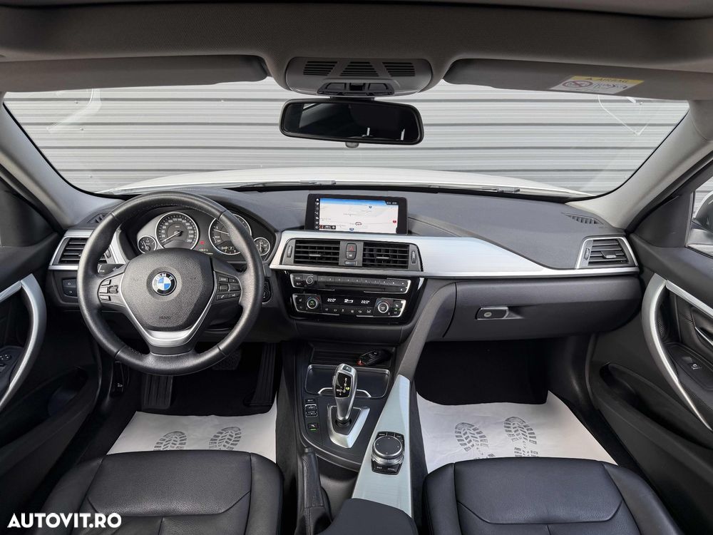 BMW Seria 3 318d Aut. Luxury Line - 7