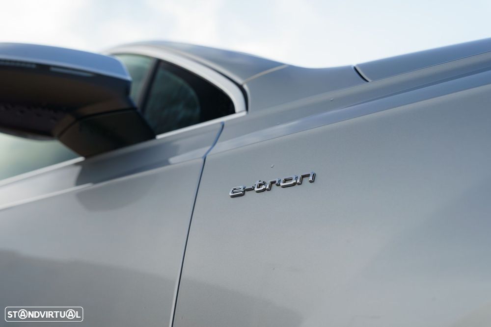 Audi Q7 3.0 TDI e-tron quattro S-line Tiptronic - 18