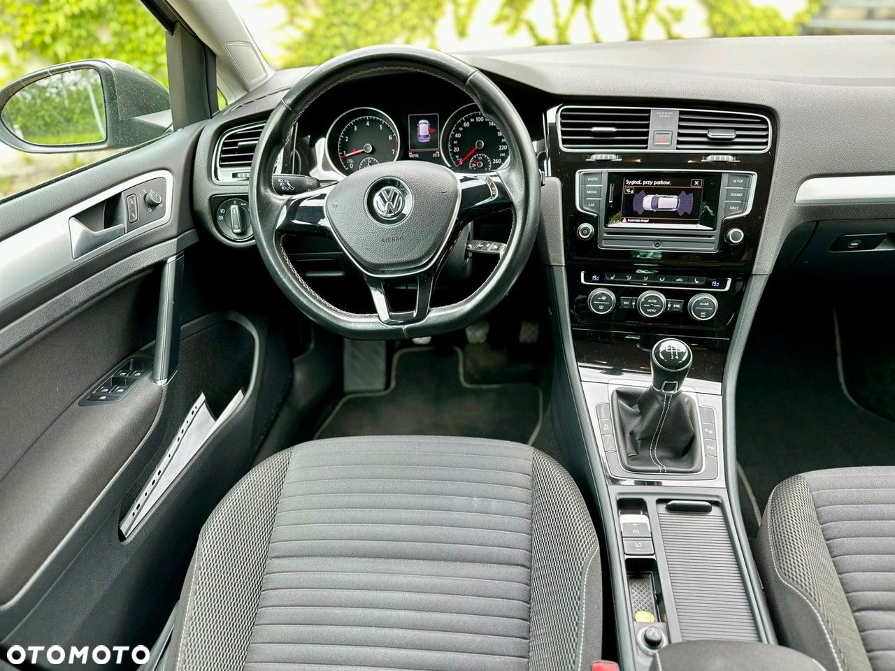 Volkswagen Golf VII 1.2 TSI BMT Trendline - 17