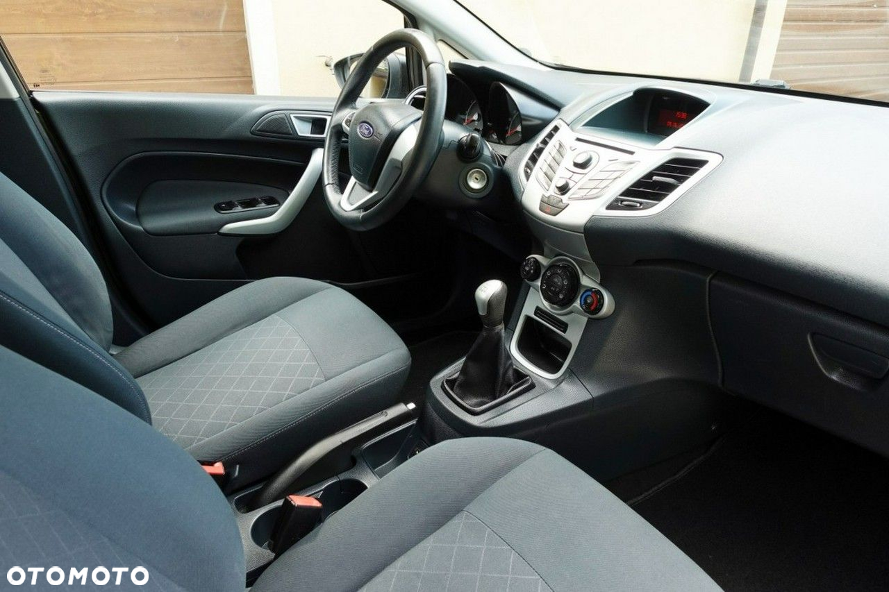 Ford Fiesta - 14