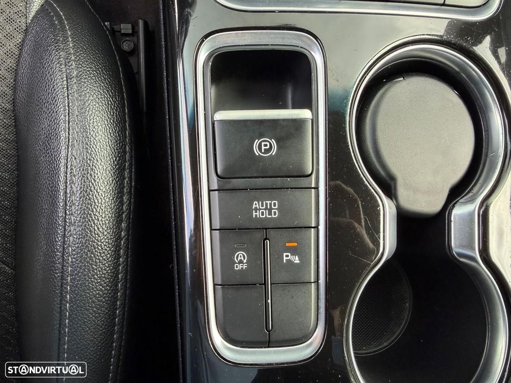 Kia Optima SW 1.7 CRDi TX - 26