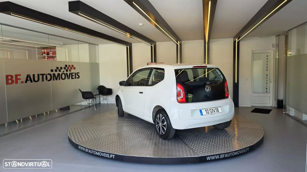 VW Up! white - 4