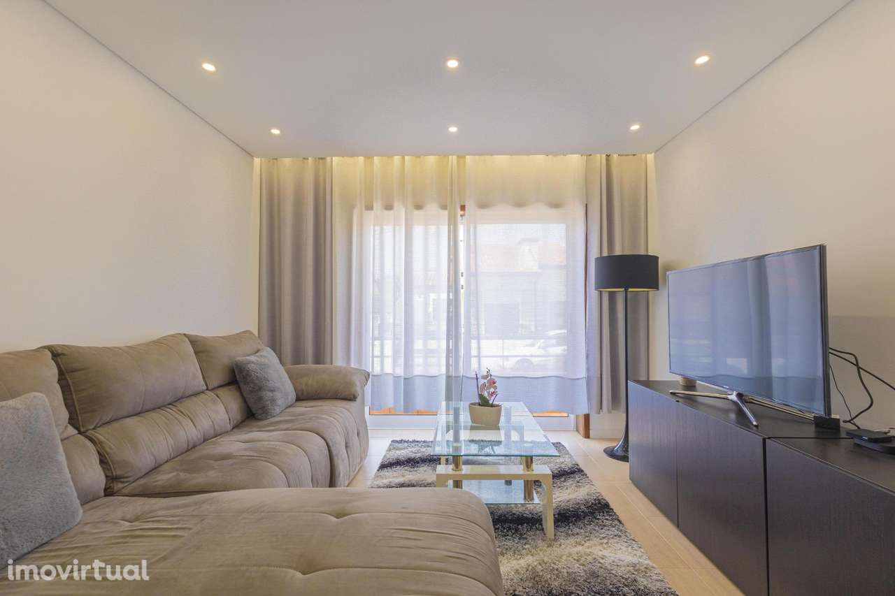 Apartamento T3 Renovado com Jardim e Terraço Privativos em Vila... - Grande imagem: 3/36