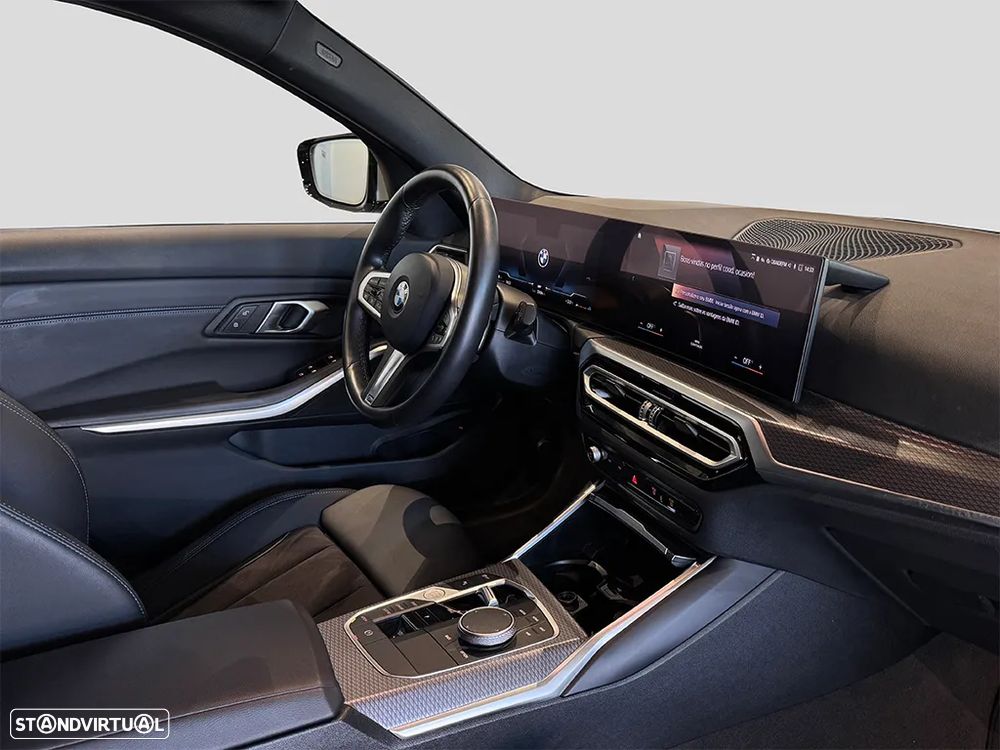 BMW 320 d Touring Pack Desportivo M Auto - 8